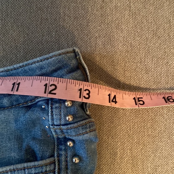 ZARA Skinny Jeans Size 2 - 13”W x 34”L  - Rise 9” - Picture 9 of 13